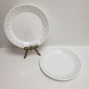 Corelle By Corning Normandy Dinner  Plates Lot Of 2 White Blue Red Discontinued